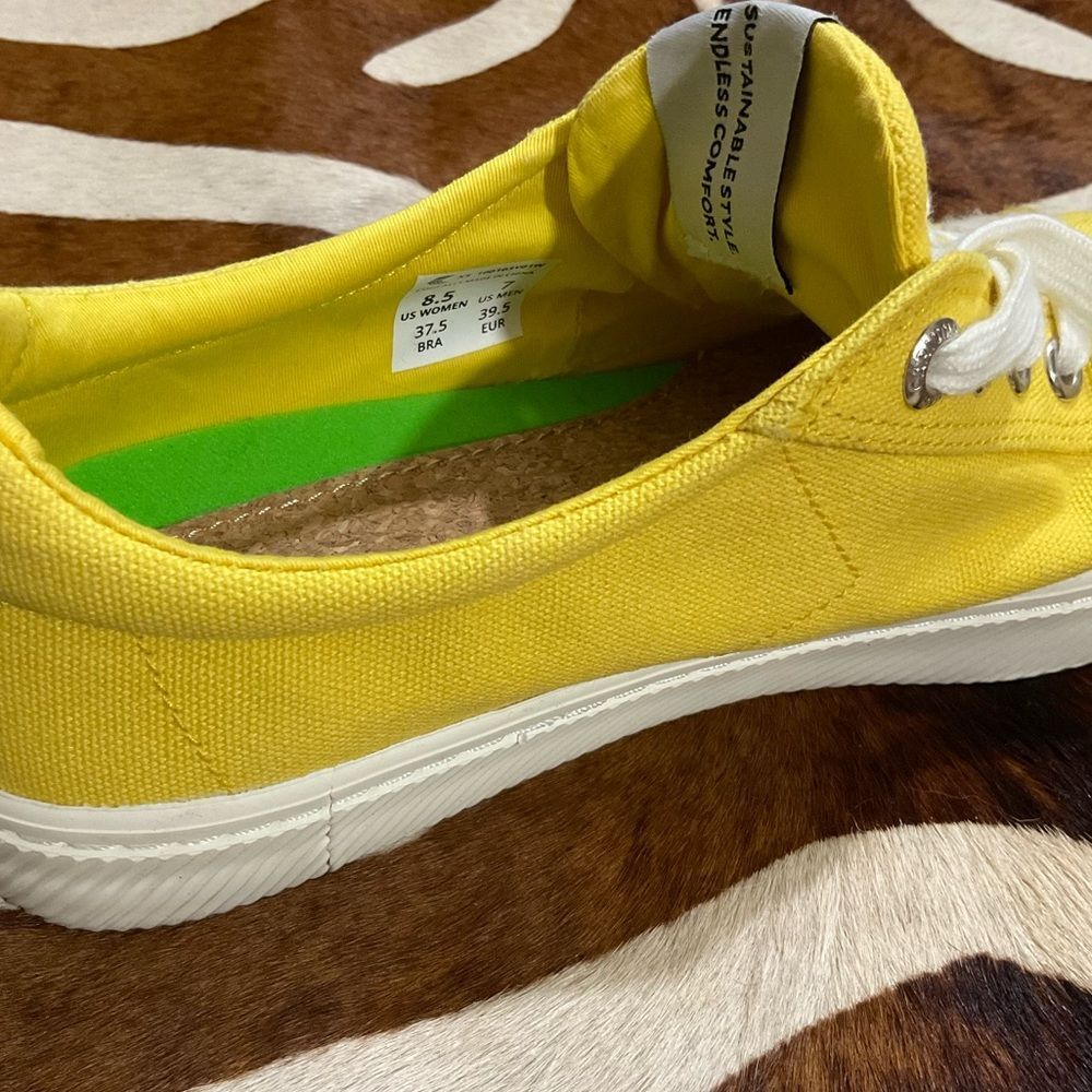Cariuma OCA Low Canvas Yellow Sneakers women 8.5 or Men size 7 Skateboarding - Picture 9 of 11